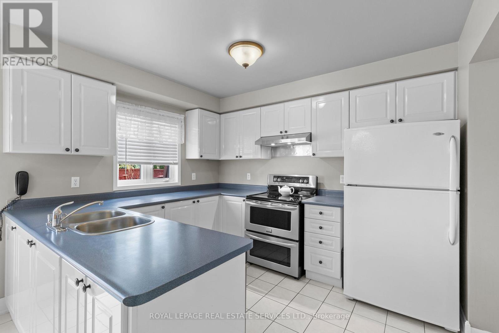 14248 Argyll Road, Halton Hills, Ontario  L7G 5R2 - Photo 10 - W12372515