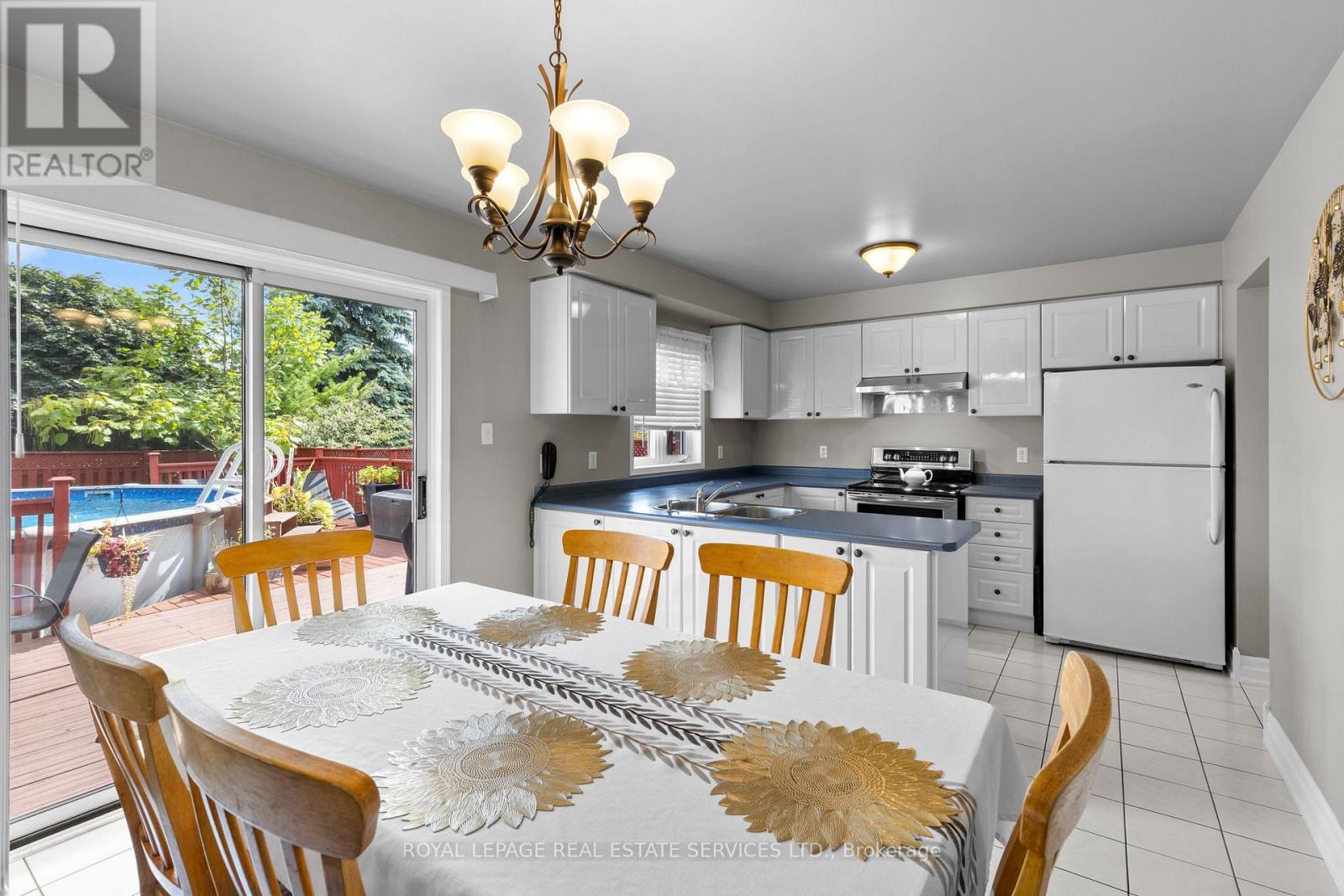 14248 Argyll Road, Halton Hills, Ontario  L7G 5R2 - Photo 11 - W12372515