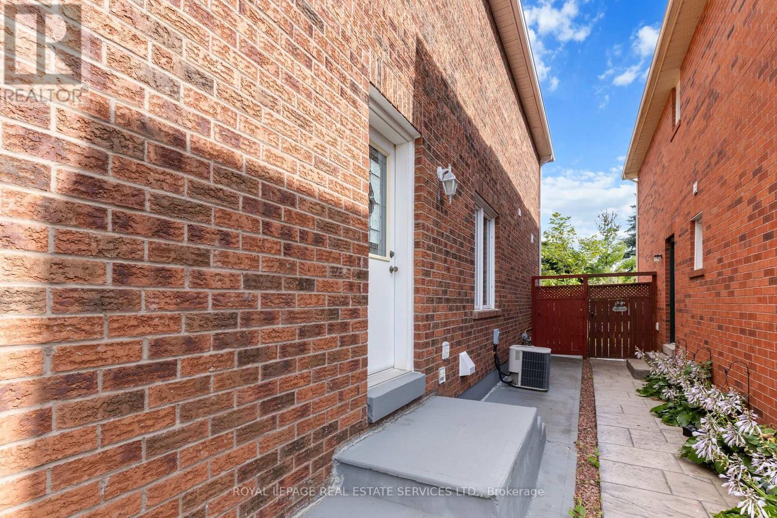 14248 Argyll Road, Halton Hills, Ontario  L7G 5R2 - Photo 33 - W12372515
