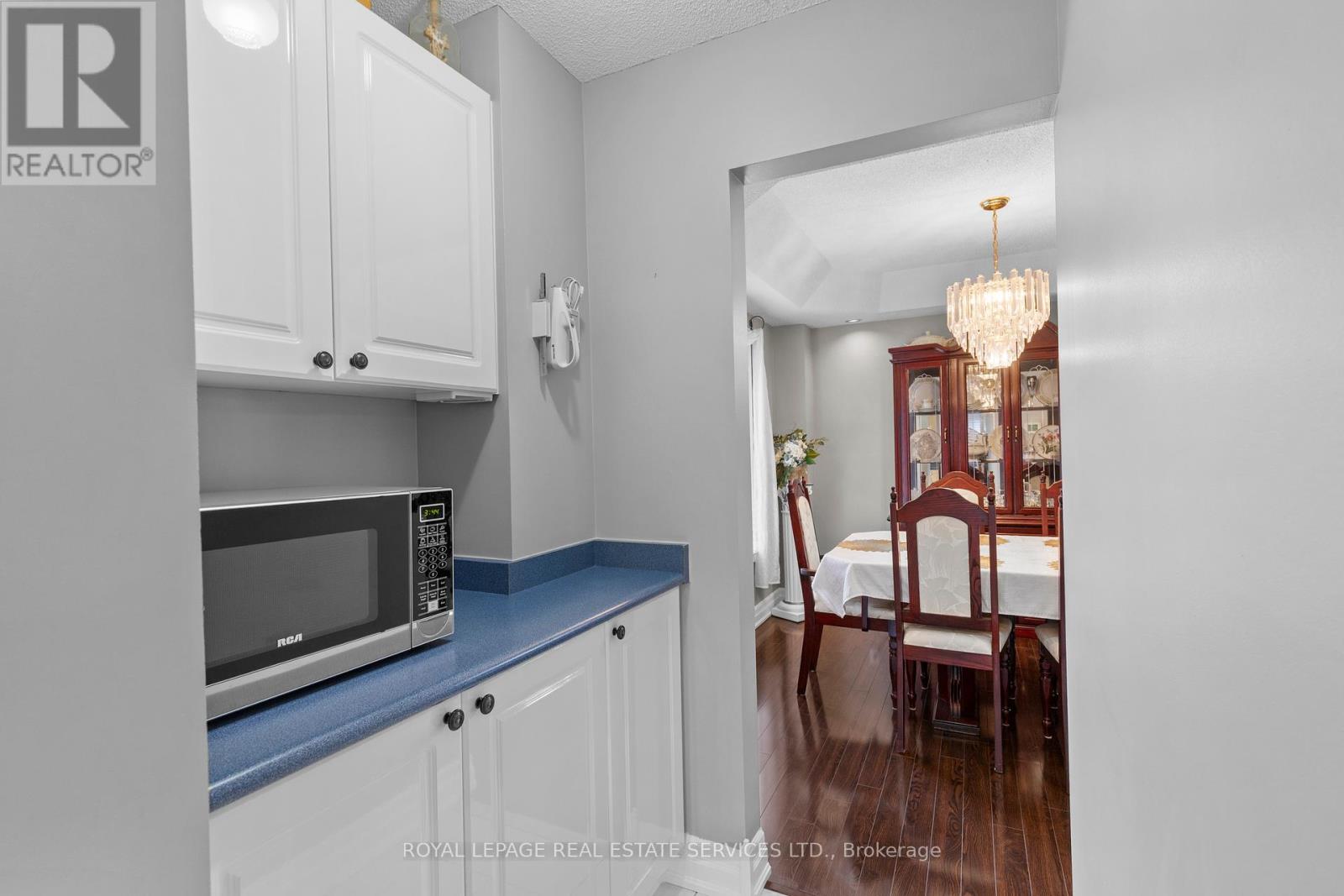 14248 Argyll Road, Halton Hills, Ontario  L7G 5R2 - Photo 8 - W12372515