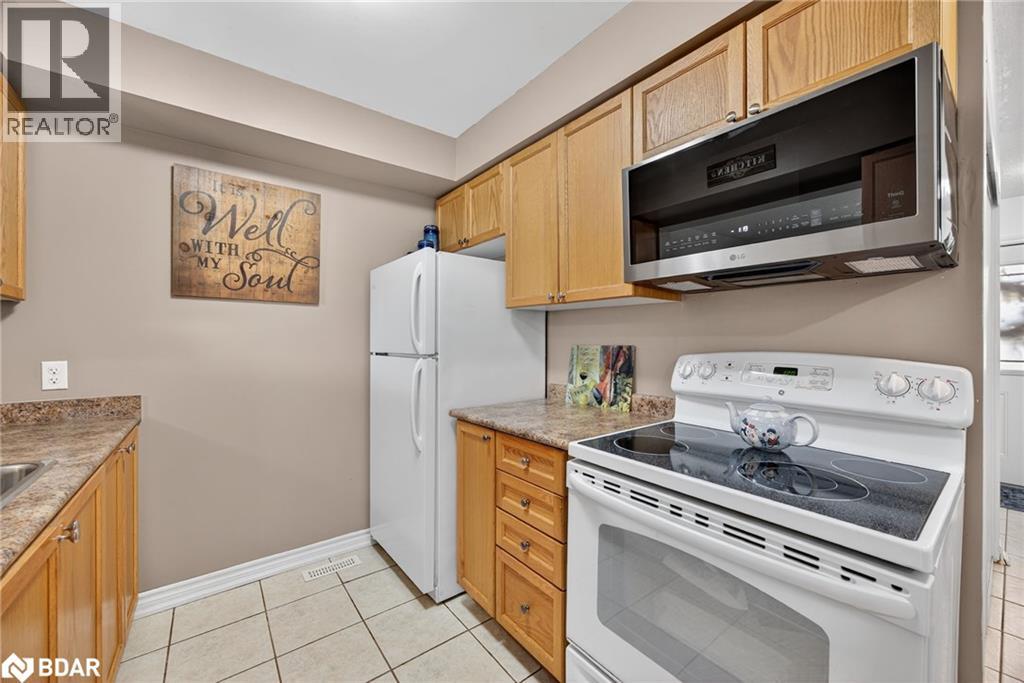 37 Southwoods Crescent Unit# 51, Barrie, Ontario  L4N 9P8 - Photo 11 - 40764536
