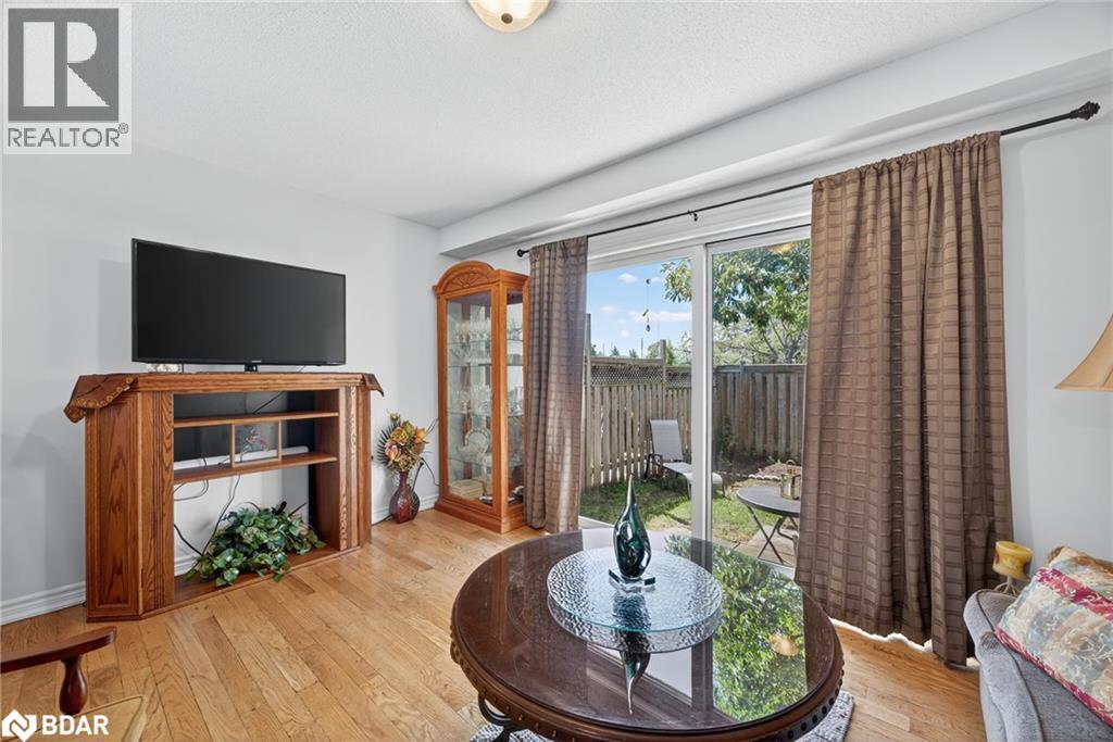 37 Southwoods Crescent Unit# 51, Barrie, Ontario  L4N 9P8 - Photo 15 - 40764536