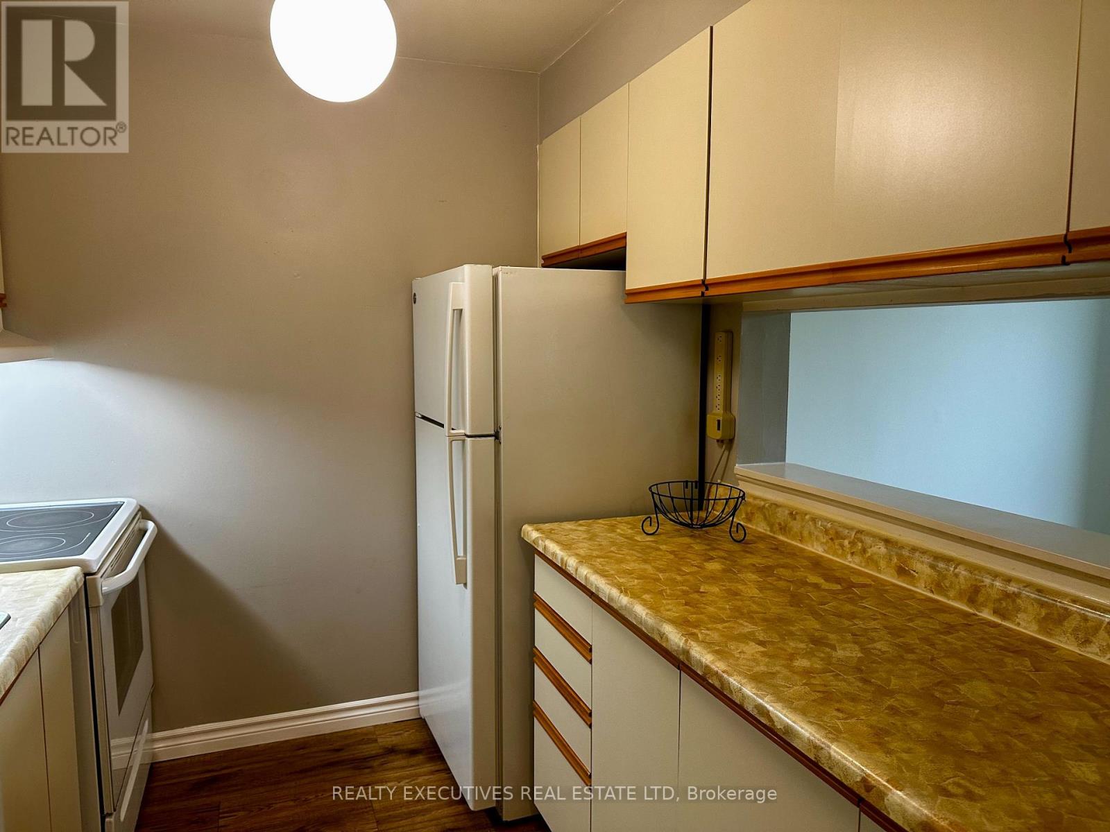 Property at 408 - 214 VIEWMOUNT DRIVE image 4