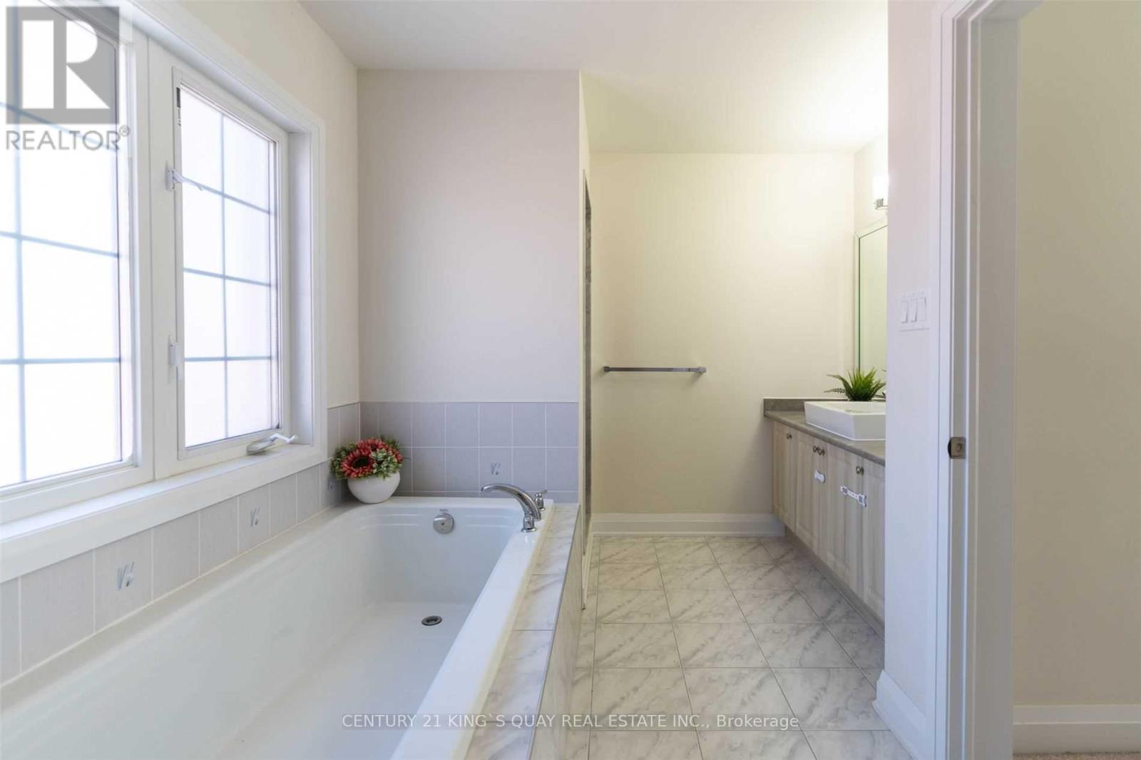 55 River Street, Toronto, Ontario  M5A 0G5 - Photo 24 - C12372519