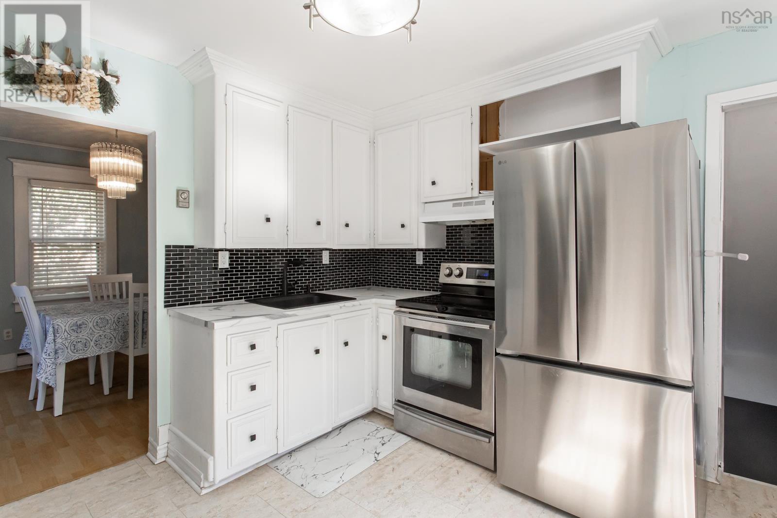 414 Aldershot Road, Kentville, Nova Scotia  B4N 3A1 - Photo 11 - 202522029