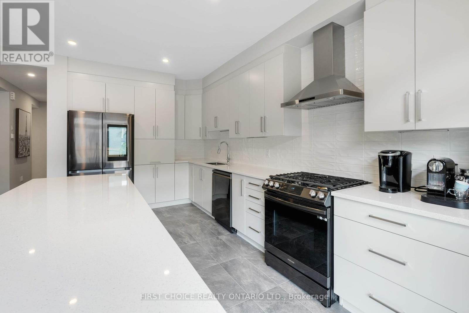 605 Ribbon Street, Ottawa, Ontario  K4M 0M8 - Photo 11 - X12372529