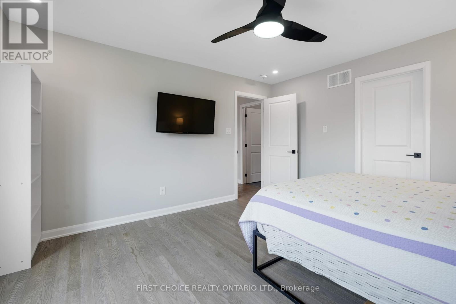 605 Ribbon Street, Ottawa, Ontario  K4M 0M8 - Photo 20 - X12372529
