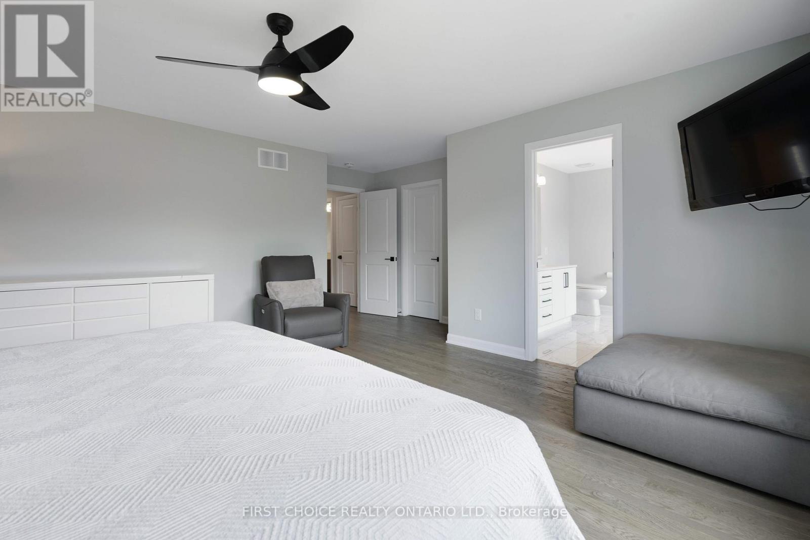 605 Ribbon Street, Ottawa, Ontario  K4M 0M8 - Photo 27 - X12372529