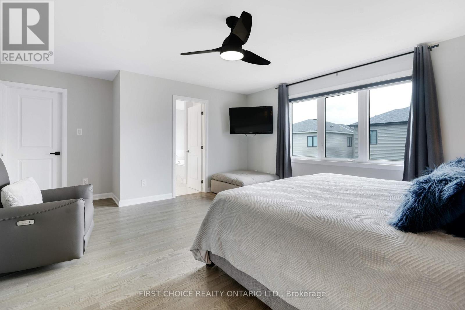 605 Ribbon Street, Ottawa, Ontario  K4M 0M8 - Photo 28 - X12372529