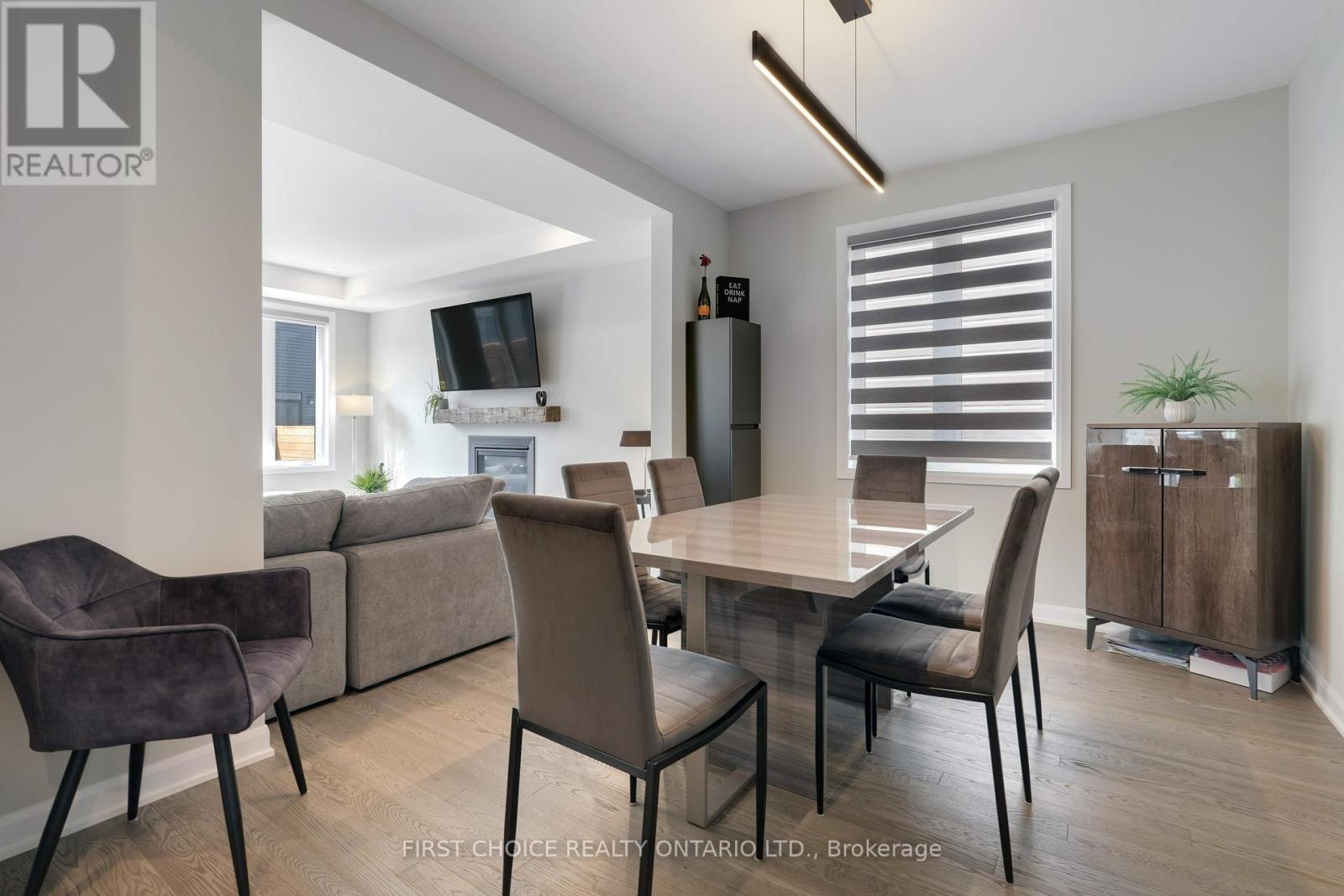 605 Ribbon Street, Ottawa, Ontario  K4M 0M8 - Photo 6 - X12372529