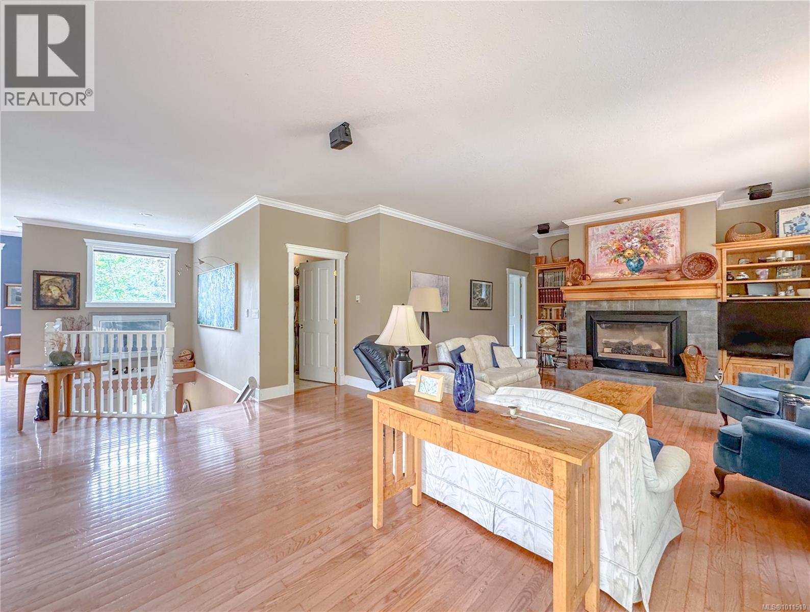 Property at 1784 Mussell Hts image 2
