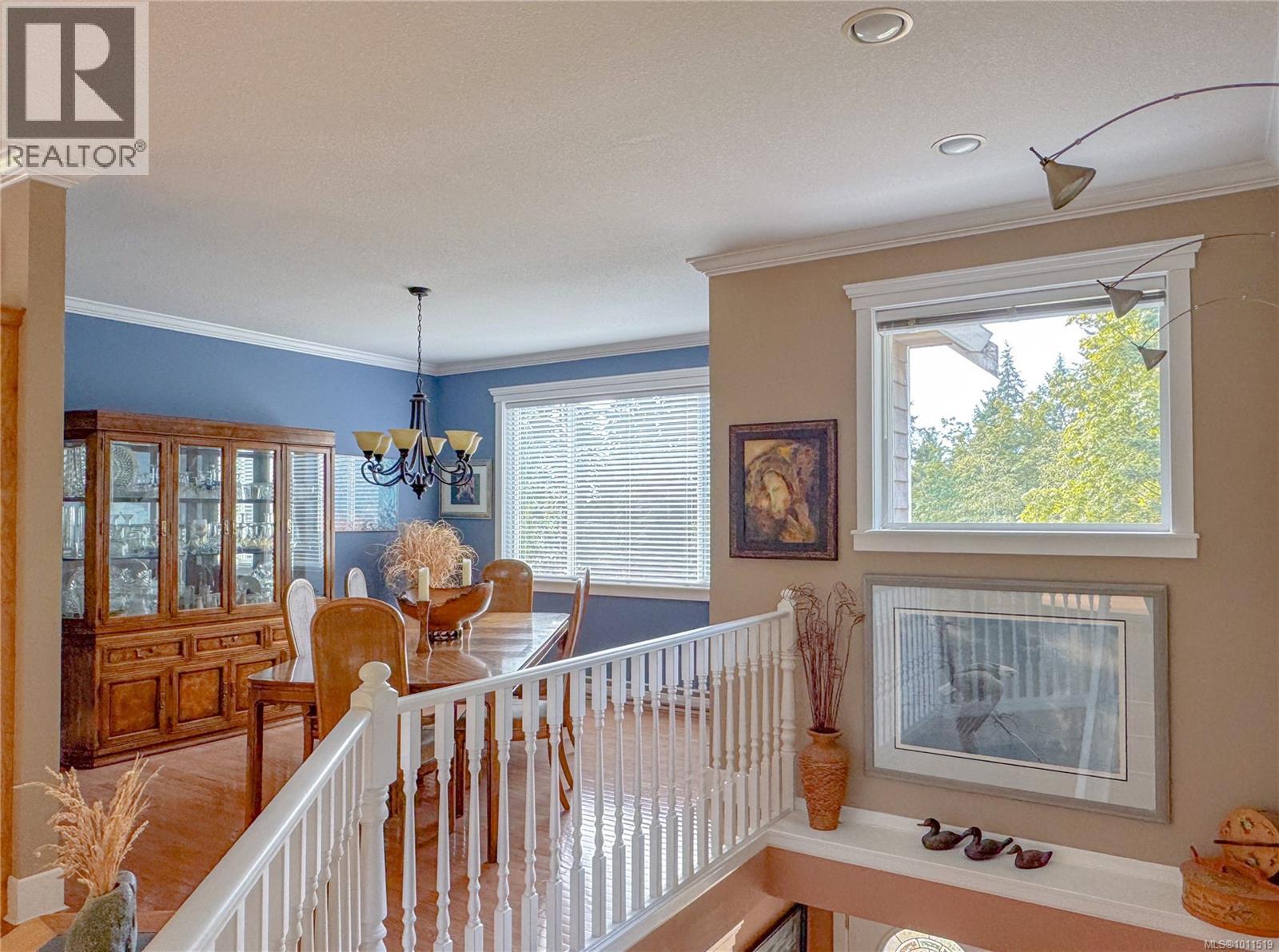 Property at 1784 Mussell Hts image 4