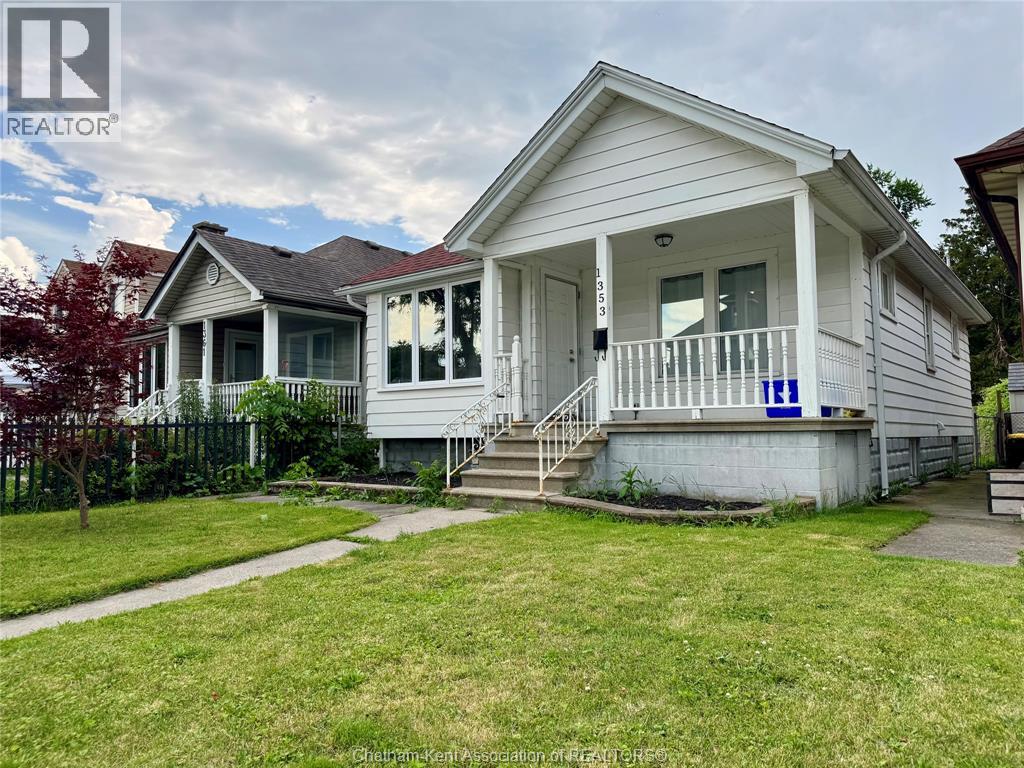 1353 Mckay Avenue, Windsor, Ontario  N9B 2B1 - Photo 2 - 25021954