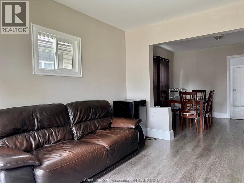 1353 Mckay Avenue, Windsor, Ontario  N9B 2B1 - Photo 4 - 25021954