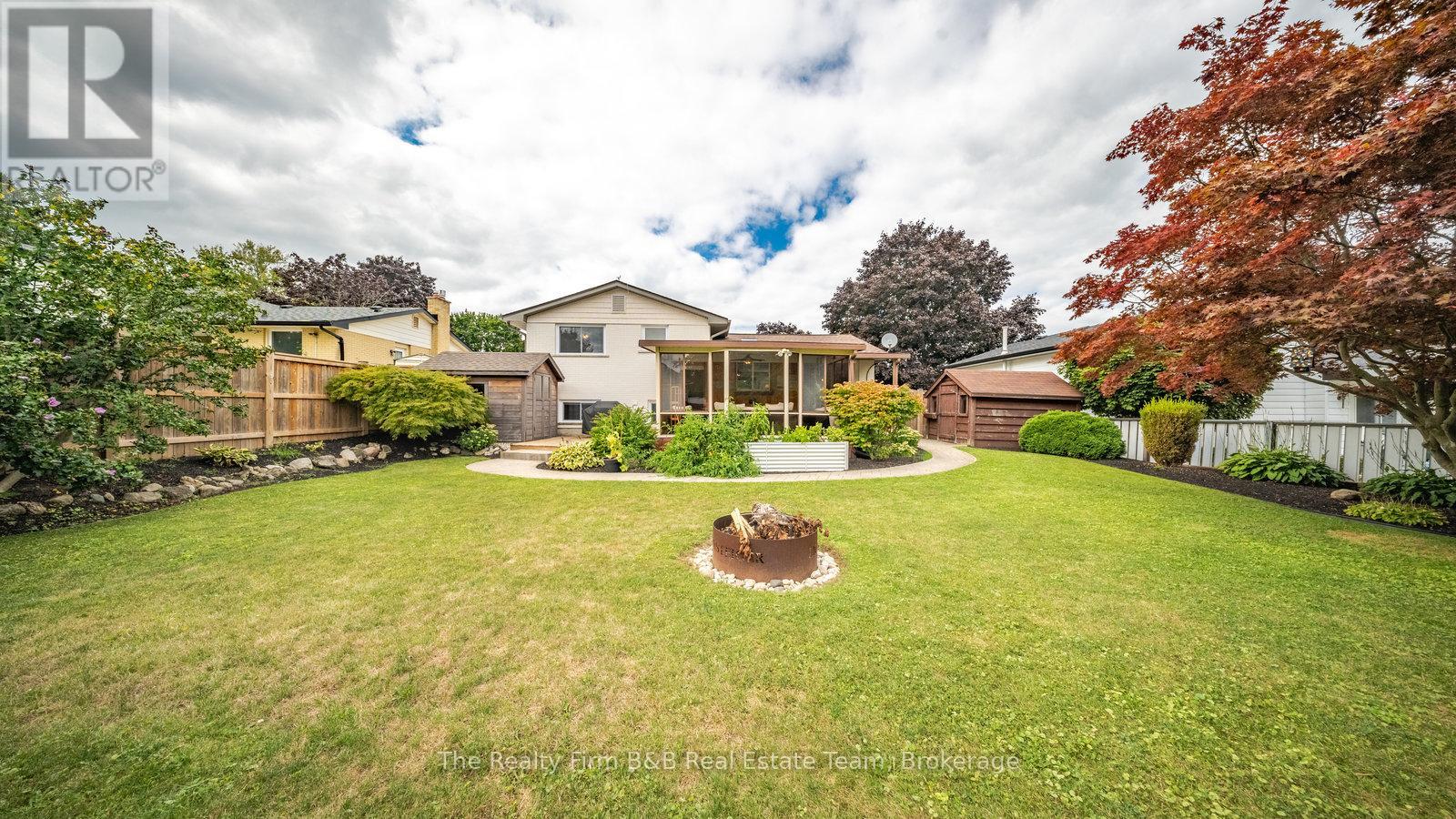 15 Fergusson Avenue, Ingersoll, Ontario  N5C 1E3 - Photo 39 - X12372538