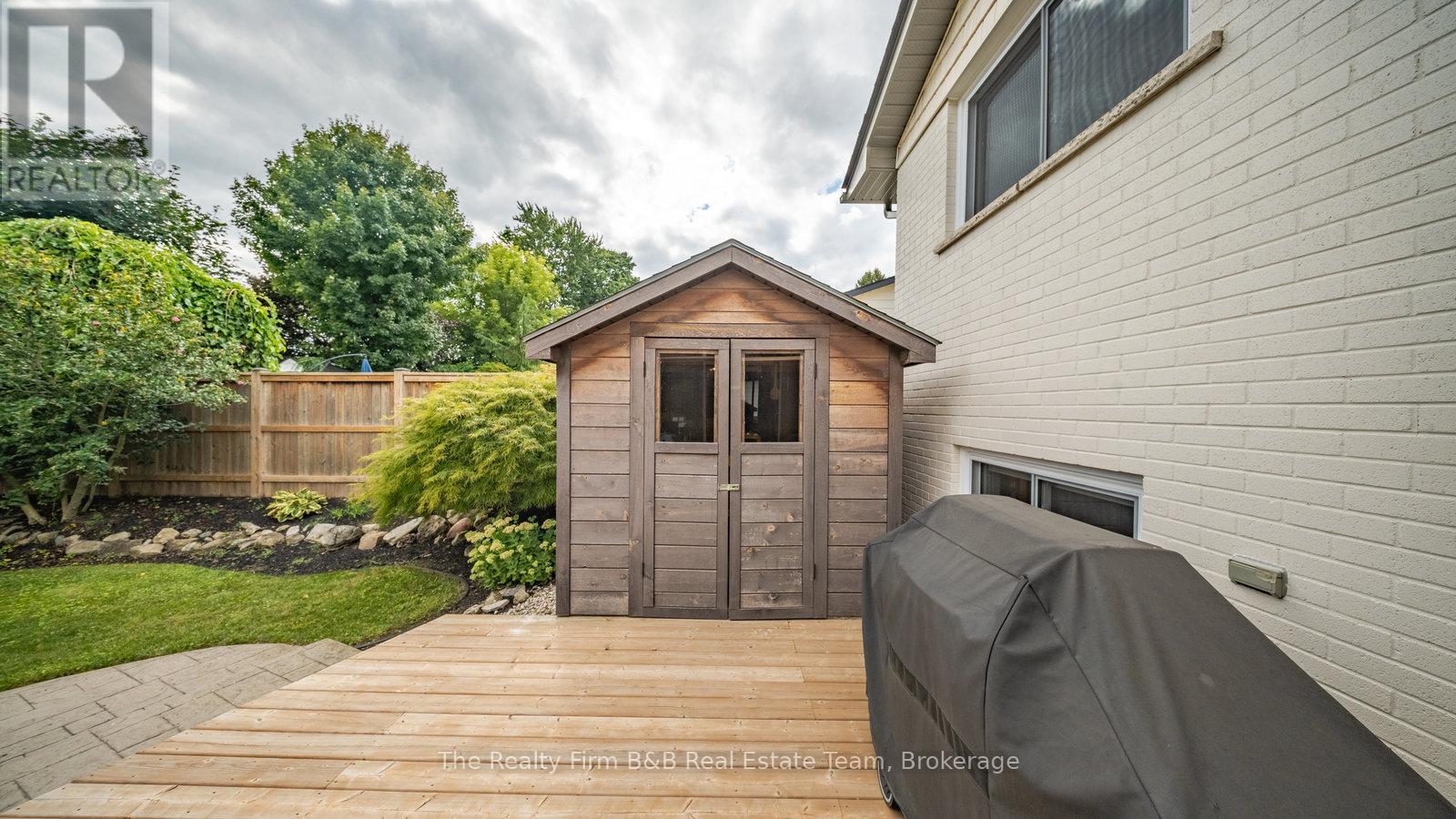 15 Fergusson Avenue, Ingersoll, Ontario  N5C 1E3 - Photo 42 - X12372538