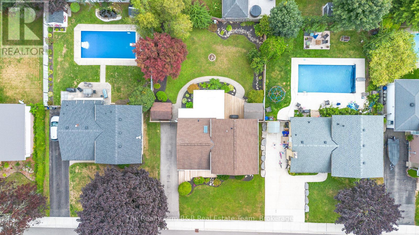 15 Fergusson Avenue, Ingersoll, Ontario  N5C 1E3 - Photo 45 - X12372538