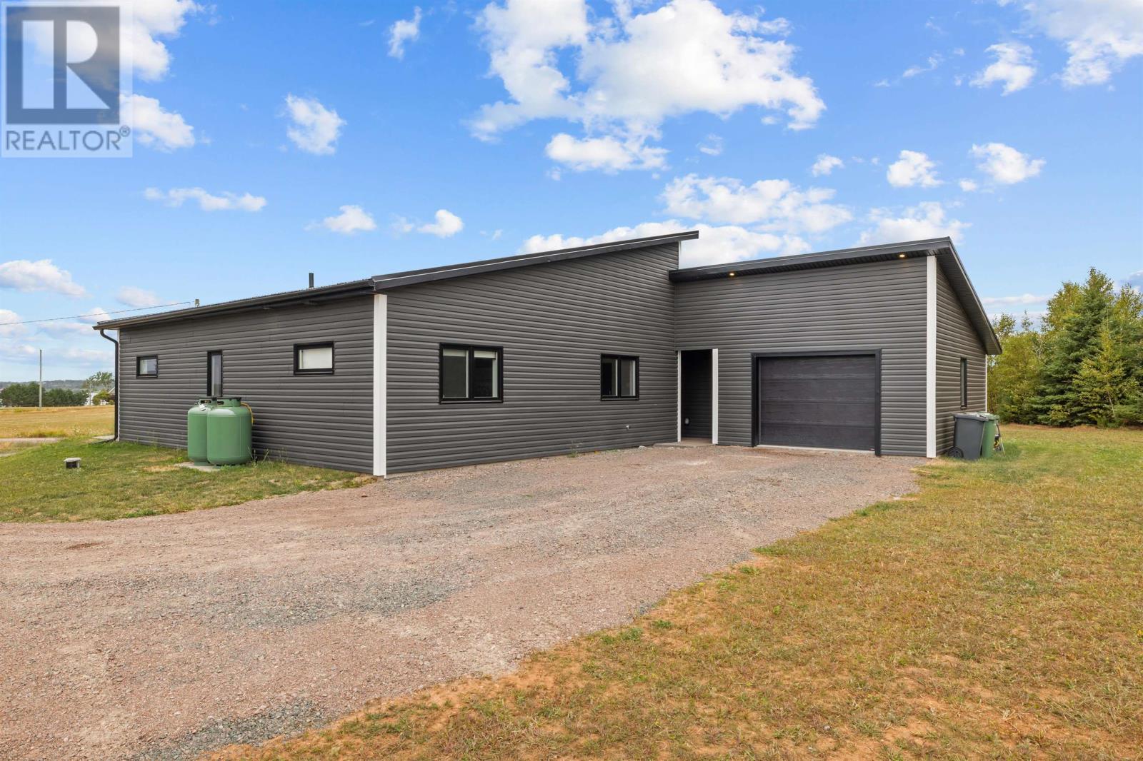 Property at 80 Wards Landing image 4
