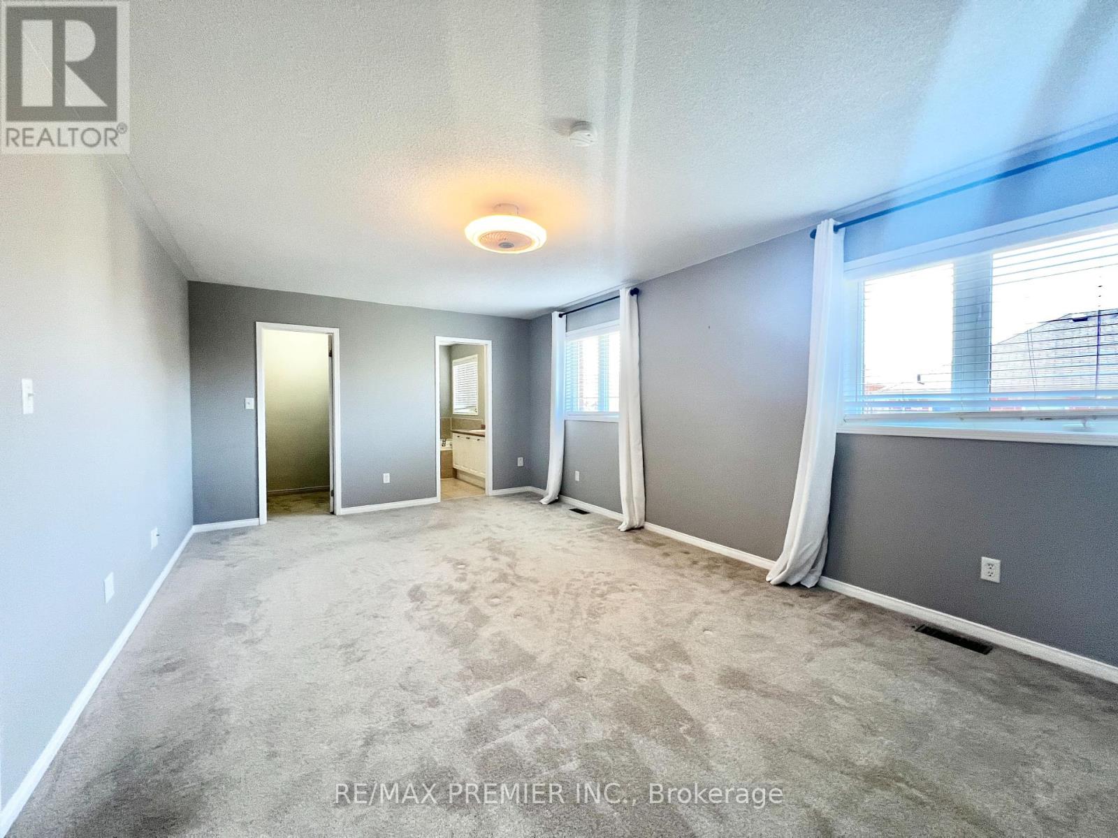 155 Penndutch Circle, Whitchurch-Stouffville, Ontario  L4A 0N9 - Photo 14 - N12372541