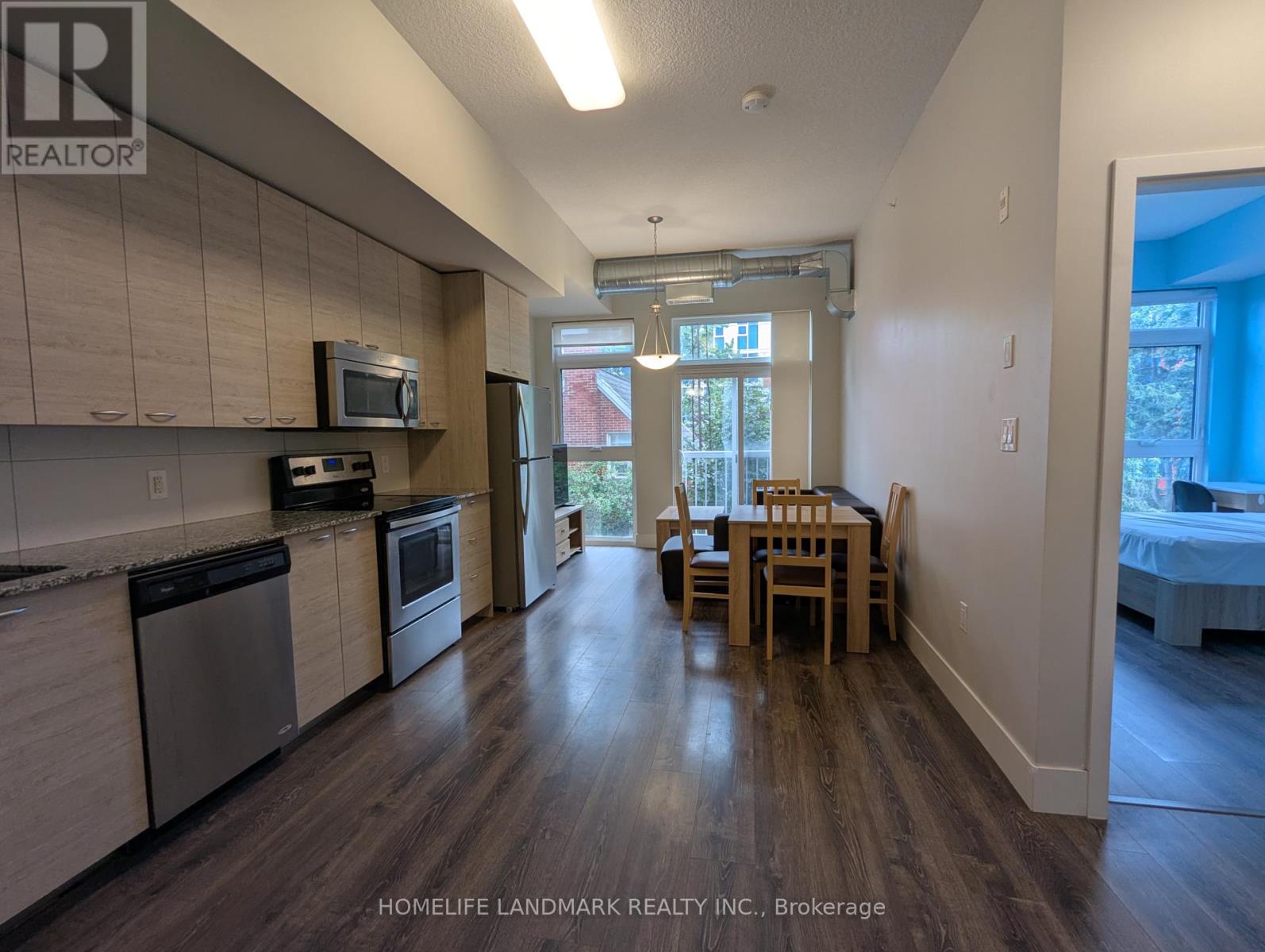 302 - 253 Albert Street, Waterloo, Ontario  N2L 3T7 - Photo 9 - X12372526