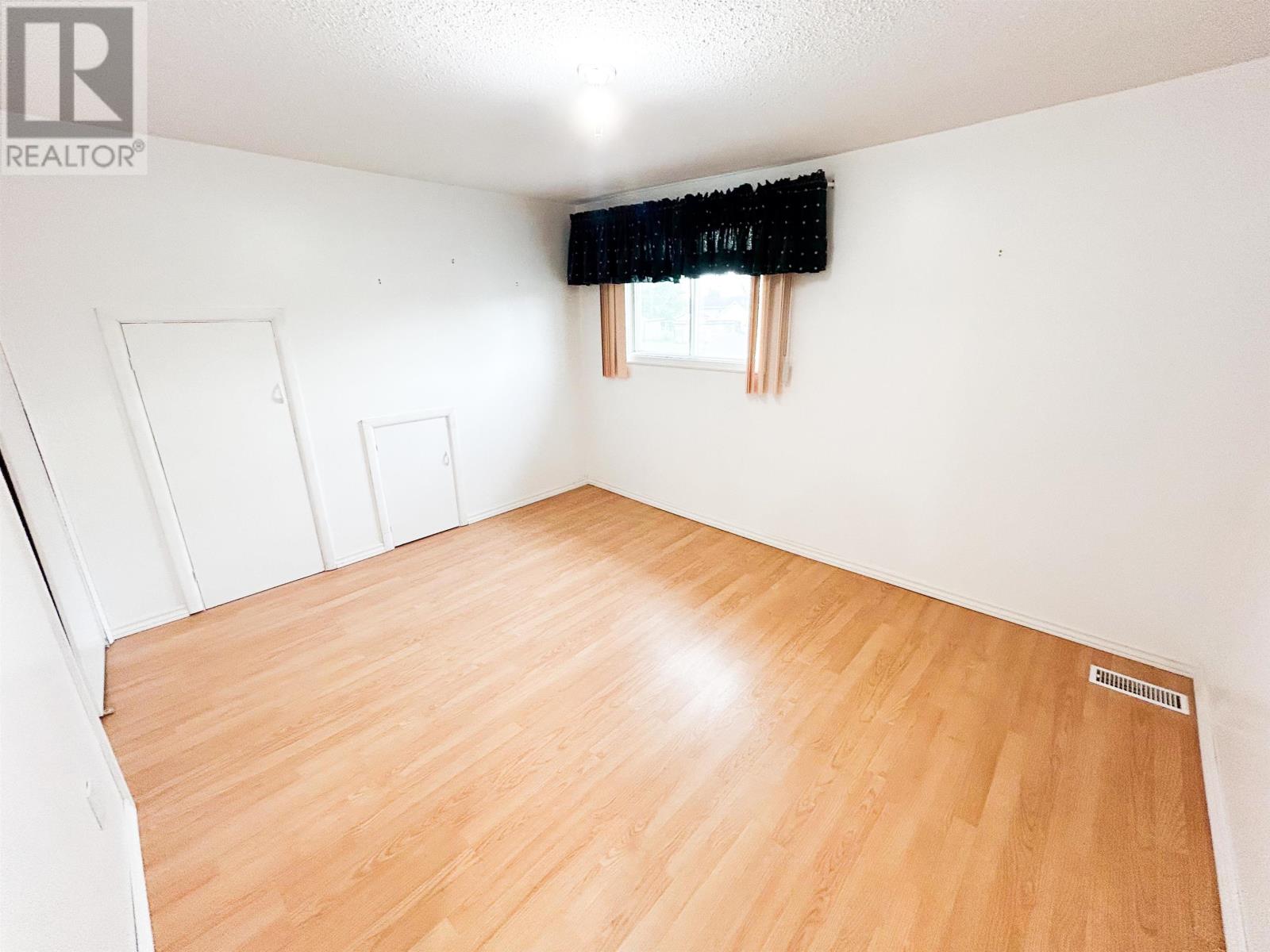 137 Kenogami Dr, Longlac, Ontario  P0T 2A0 - Photo 9 - TB252696