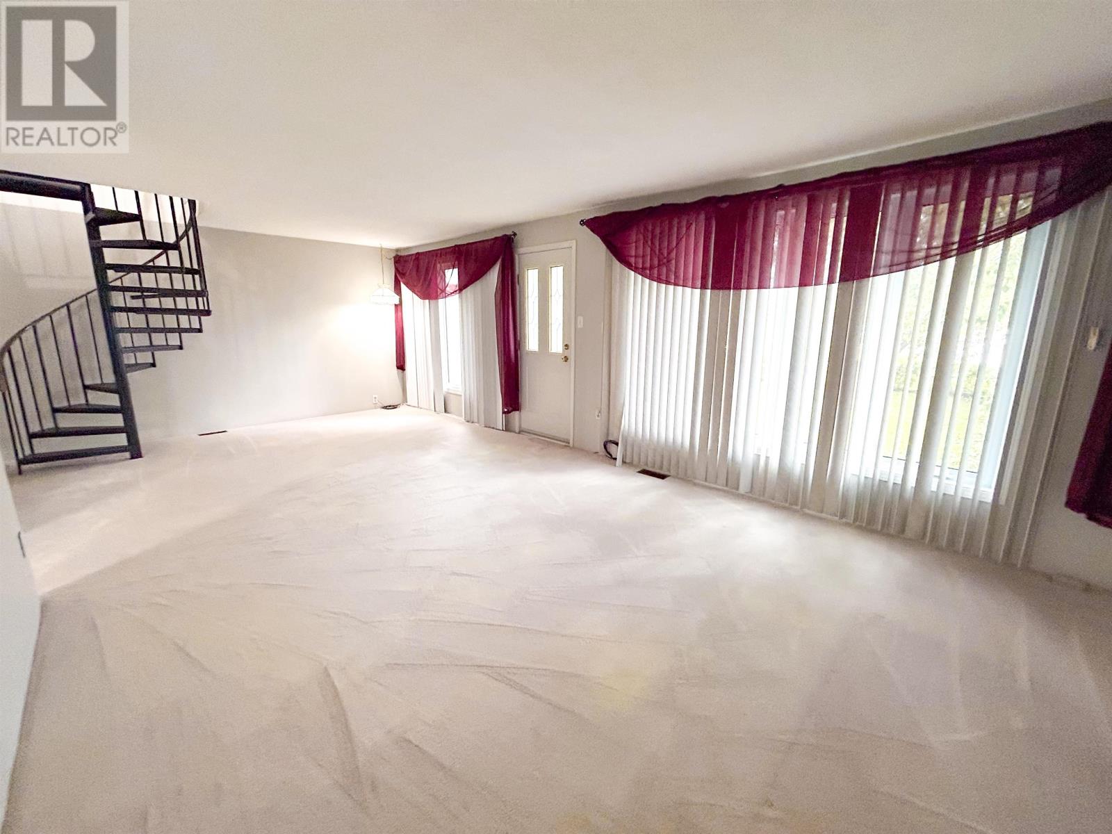 137 Kenogami Dr, Longlac, Ontario  P0T 2A0 - Photo 4 - TB252696
