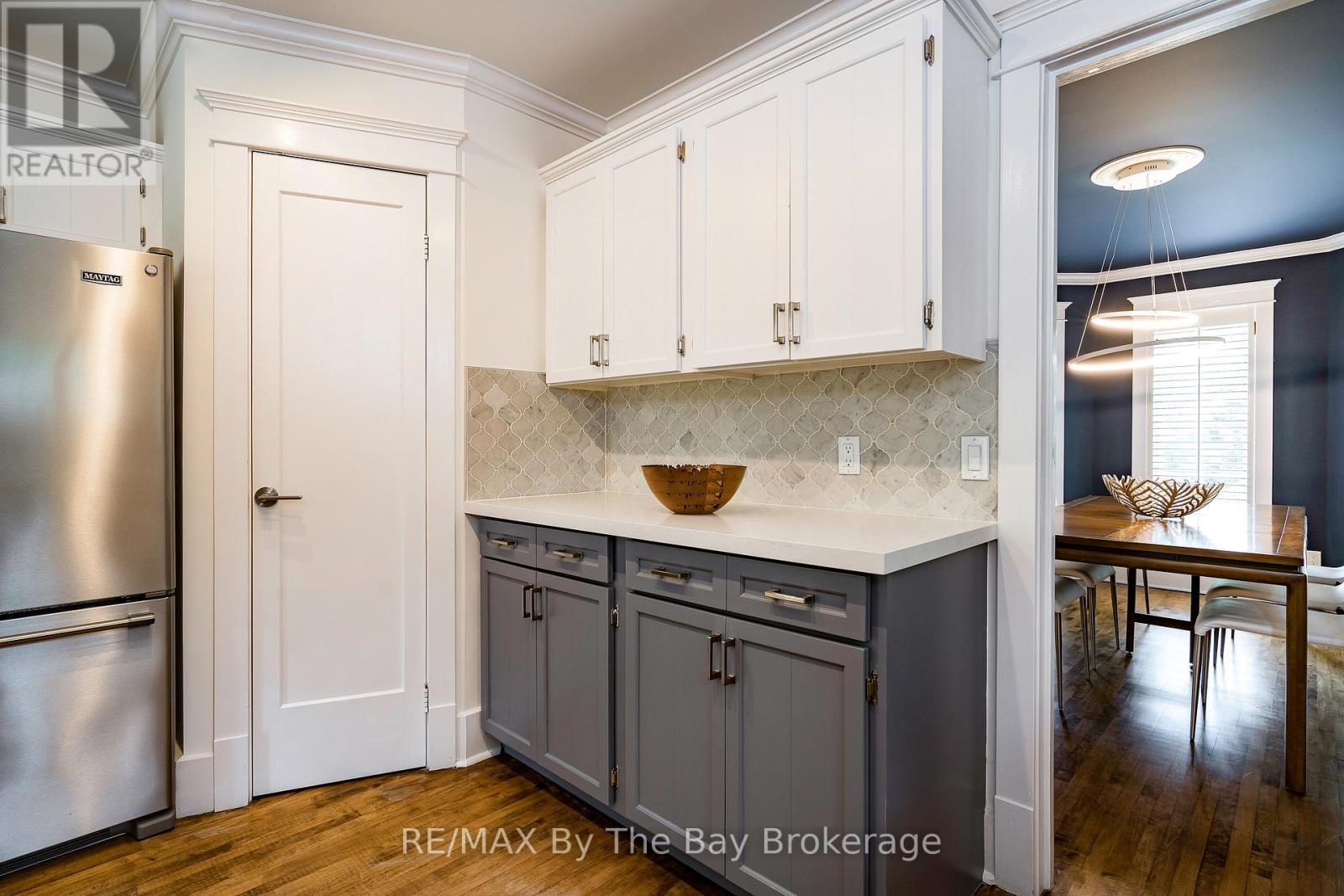 9 Purple Hill Lane, Clearview, Ontario  L0M 1G0 - Photo 22 - S12372552