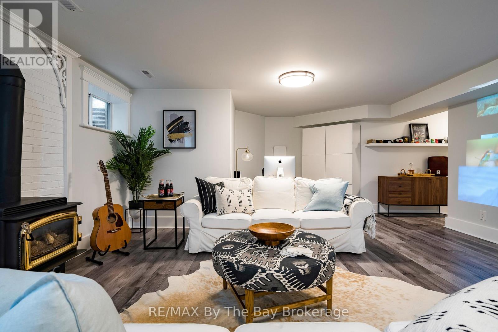 9 Purple Hill Lane, Clearview, Ontario  L0M 1G0 - Photo 42 - S12372552