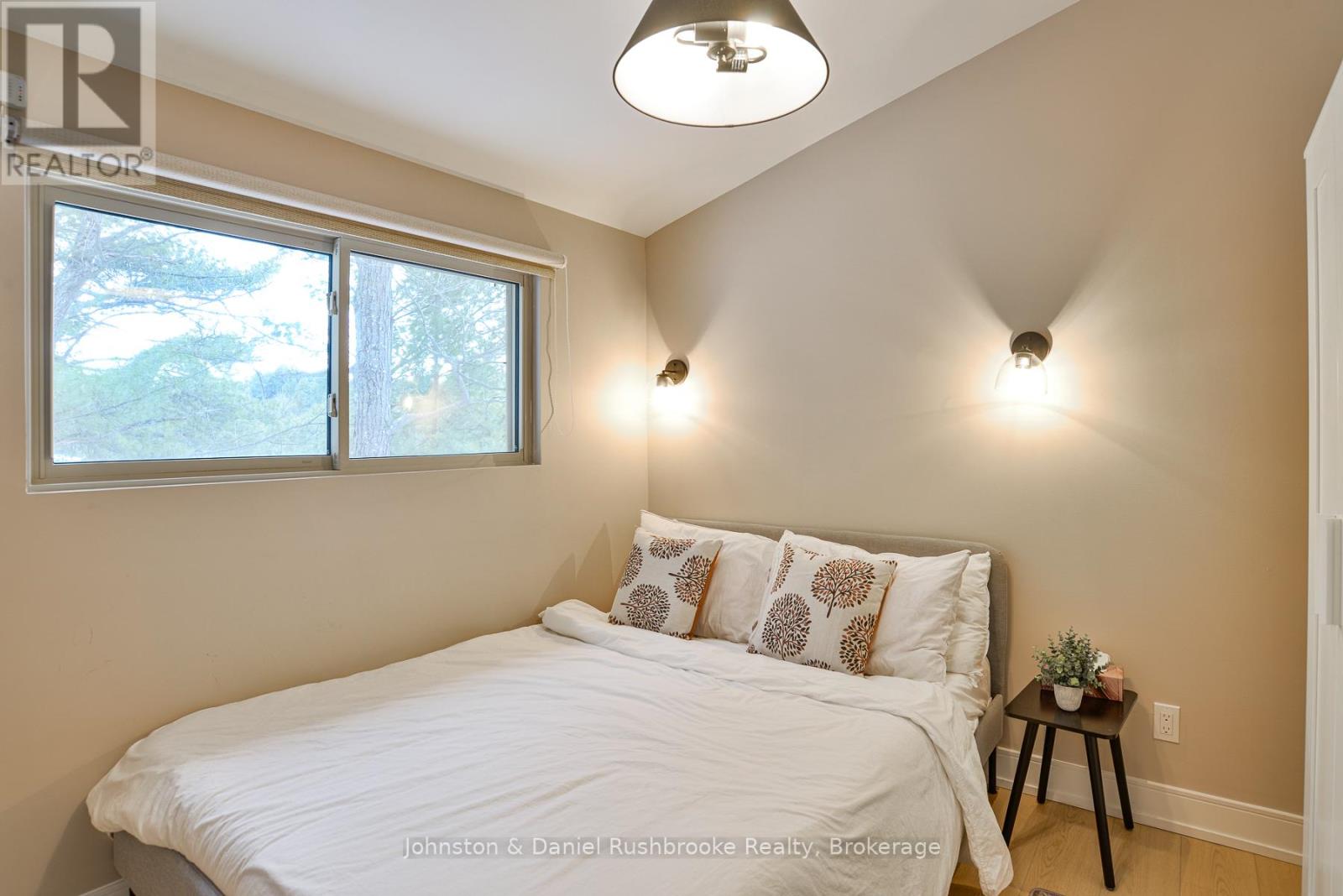 621 Peninsula Road, Gravenhurst, Ontario  P1P 1R2 - Photo 10 - X12372546