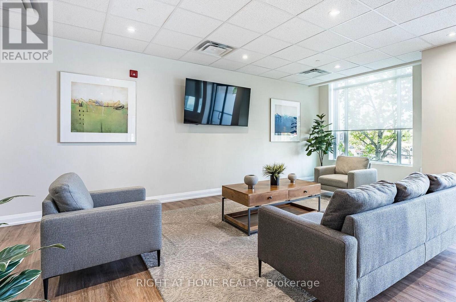 407 - 5917 Main Street, Whitchurch-Stouffville (Stouffville), Ontario  L4A 5G4 - Photo 8 - N12372548