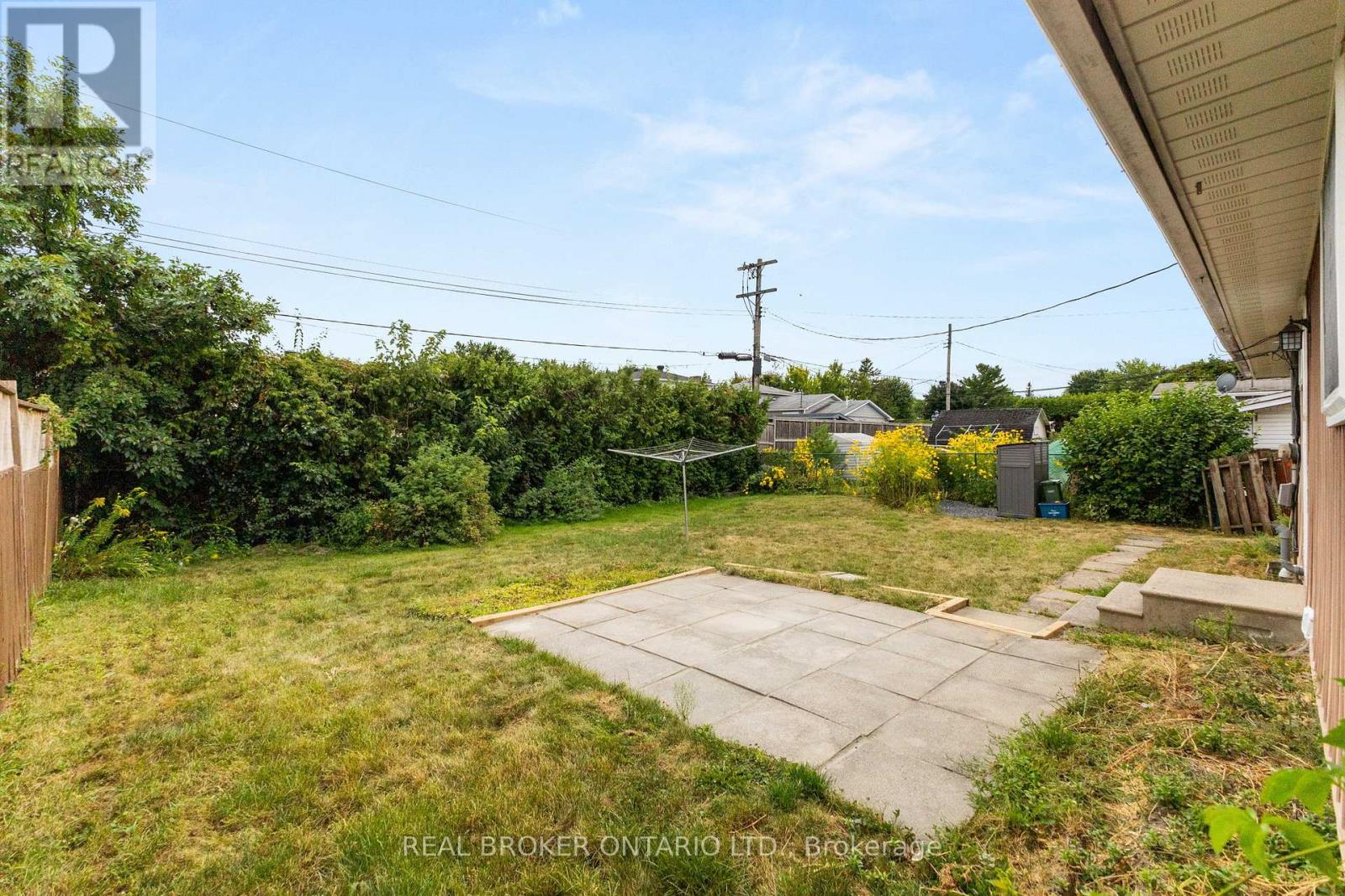B - 320 Reynolds Drive, Ottawa, Ontario  K1E 1T2 - Photo 19 - X12372560