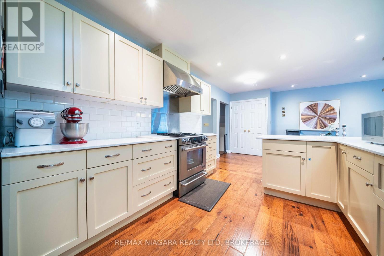 90 Mary Street, Niagara-On-The-Lake, Ontario  L0S 1J0 - Photo 16 - X12372557