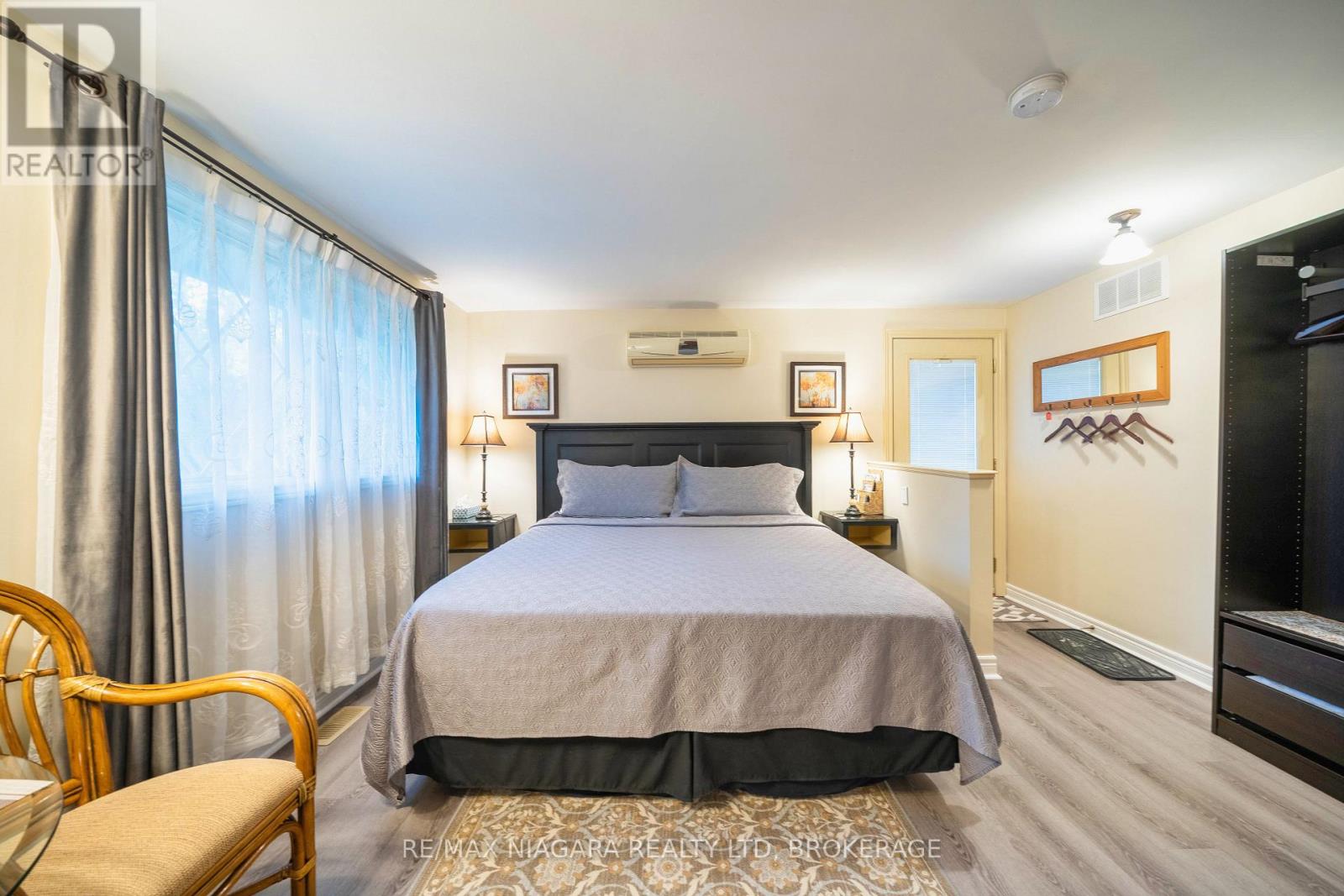 90 Mary Street, Niagara-On-The-Lake, Ontario  L0S 1J0 - Photo 31 - X12372557