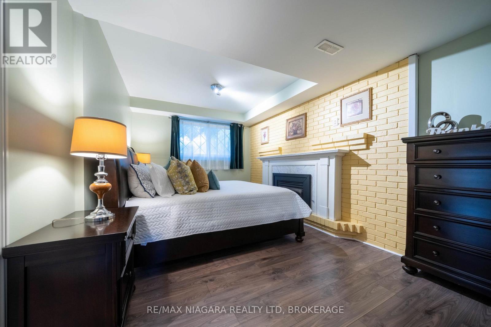 90 Mary Street, Niagara-On-The-Lake, Ontario  L0S 1J0 - Photo 36 - X12372557