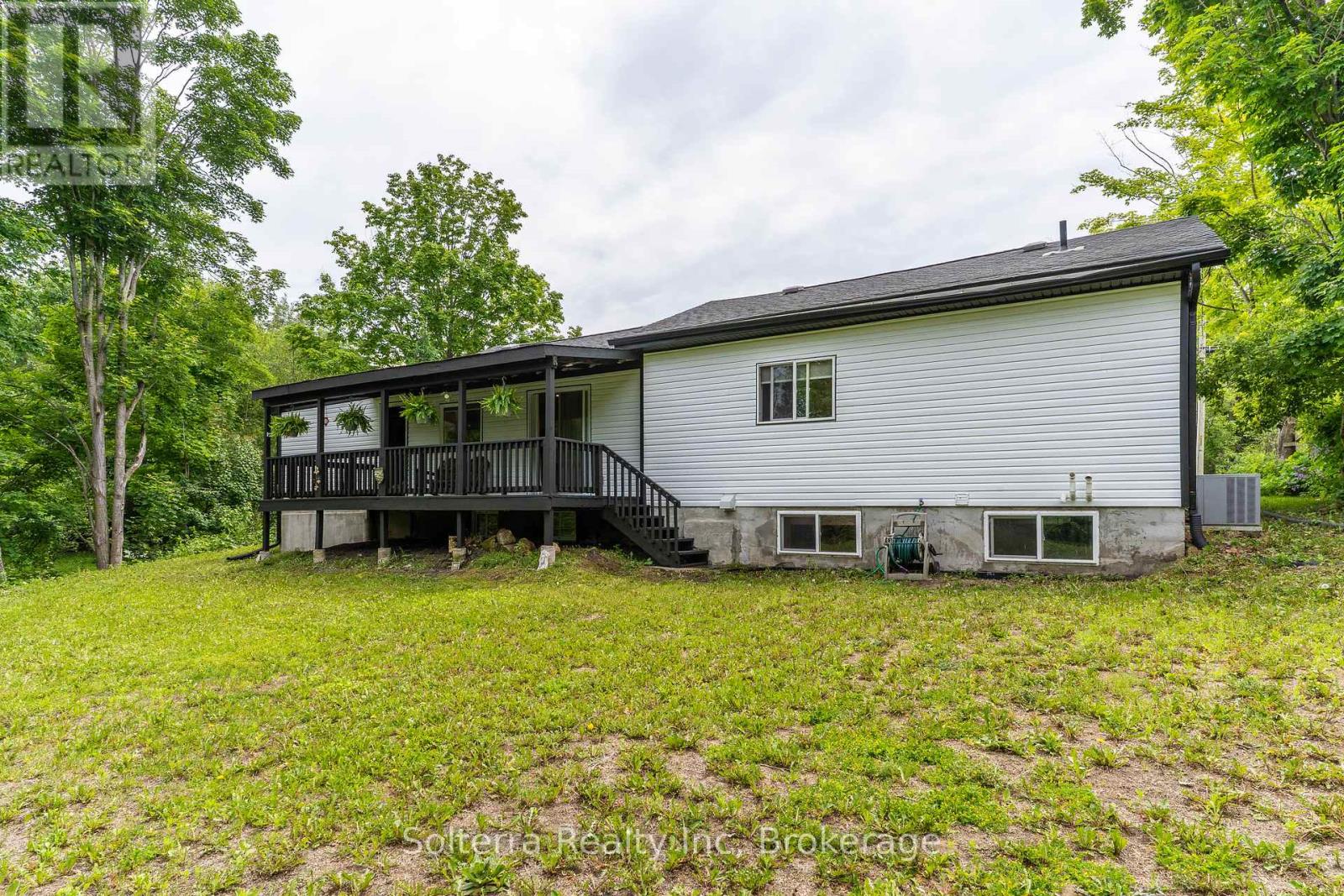 160 Wagner Street, Gravenhurst, Ontario  P1P 1C3 - Photo 19 - X12372558