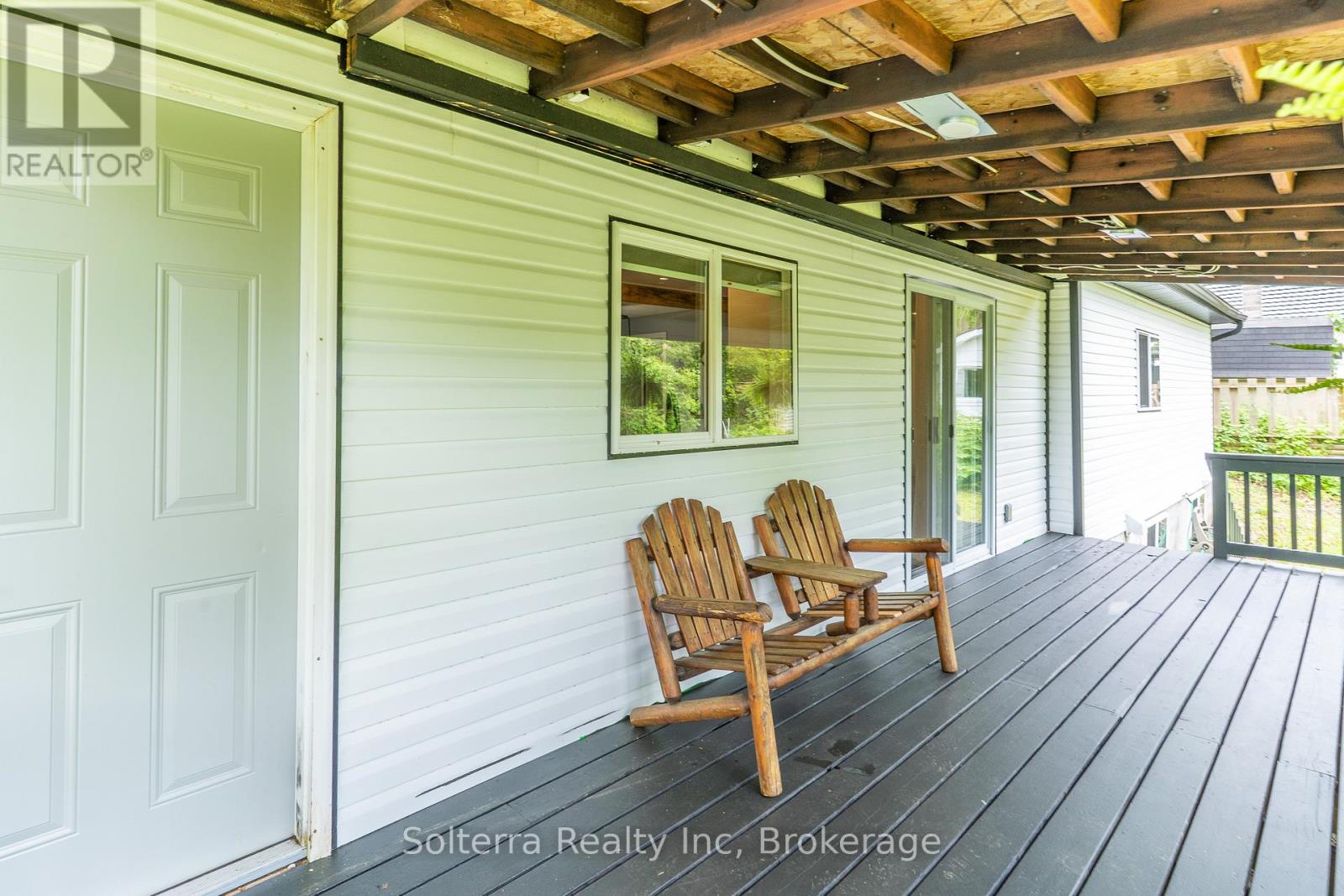 160 Wagner Street, Gravenhurst, Ontario  P1P 1C3 - Photo 25 - X12372558