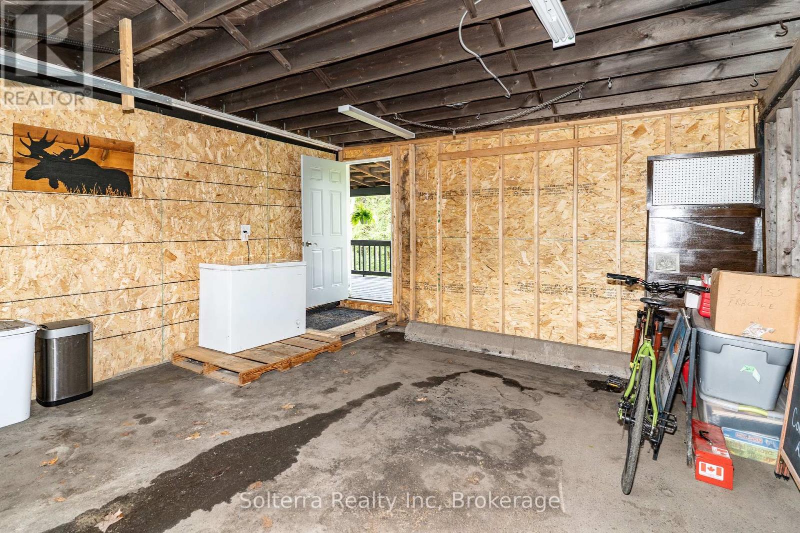 160 Wagner Street, Gravenhurst, Ontario  P1P 1C3 - Photo 36 - X12372558