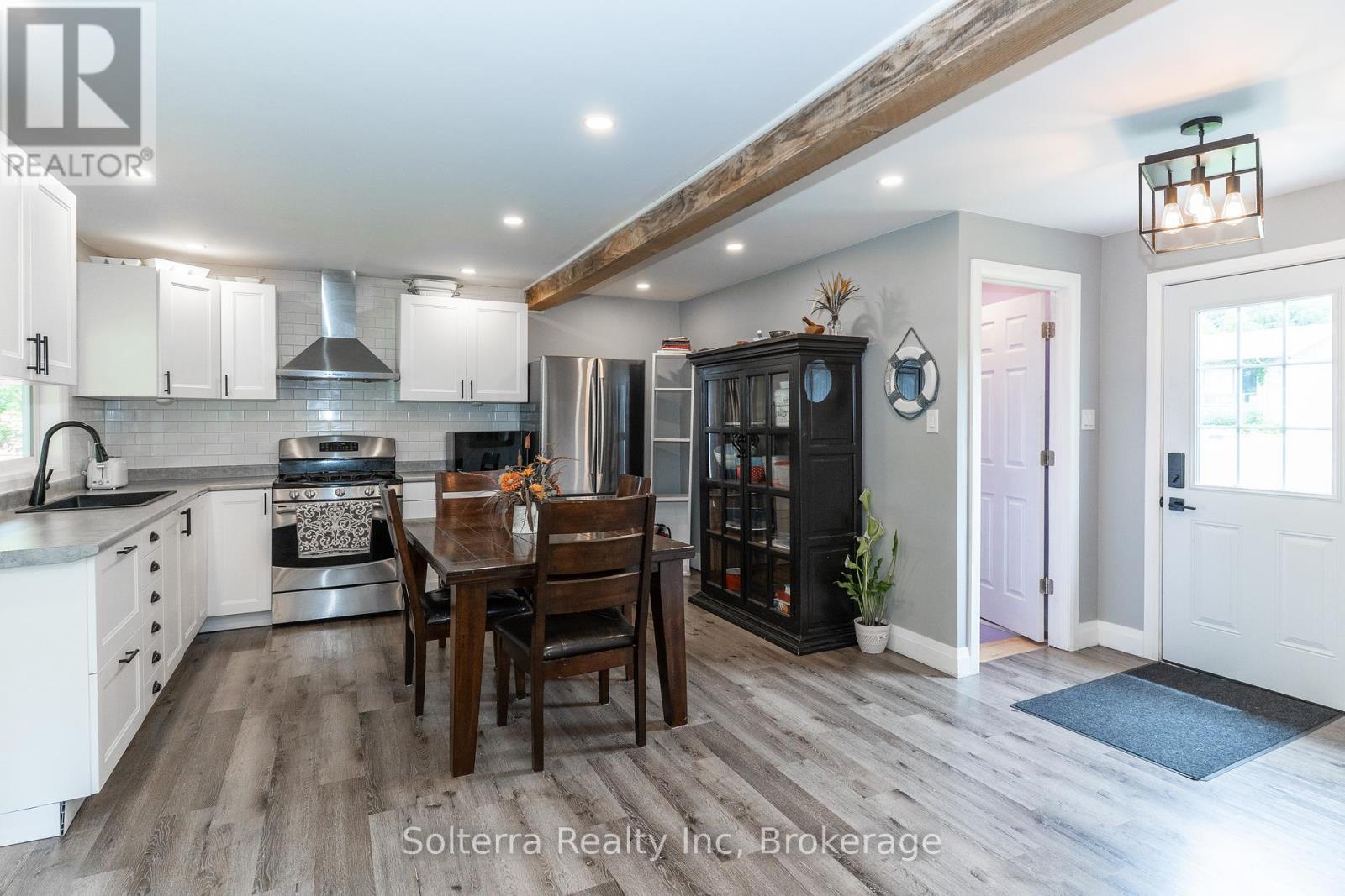 160 Wagner Street, Gravenhurst, Ontario  P1P 1C3 - Photo 8 - X12372558