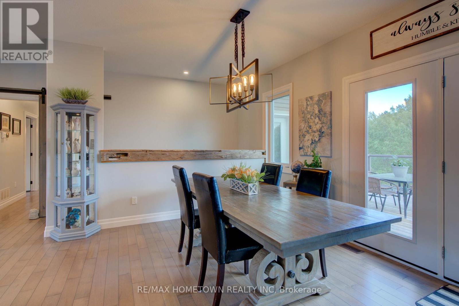 303 Old Lily Bay Road, Elizabethtown-Kitley, Ontario  K6V 5T3 - Photo 11 - X12372583