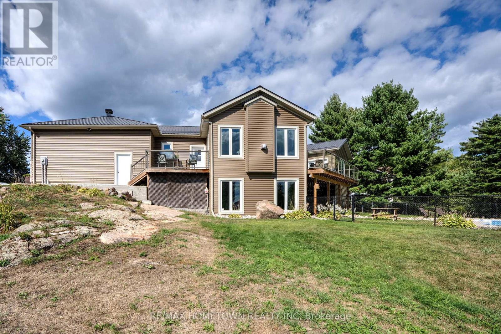 303 Old Lily Bay Road, Elizabethtown-Kitley, Ontario  K6V 5T3 - Photo 6 - X12372583
