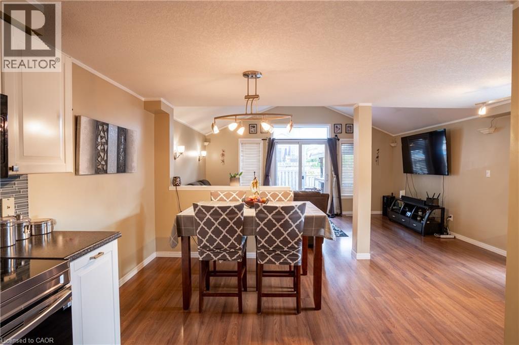 318 Activa Avenue, Kitchener, Ontario  N2E 3V1 - Photo 14 - 40764352