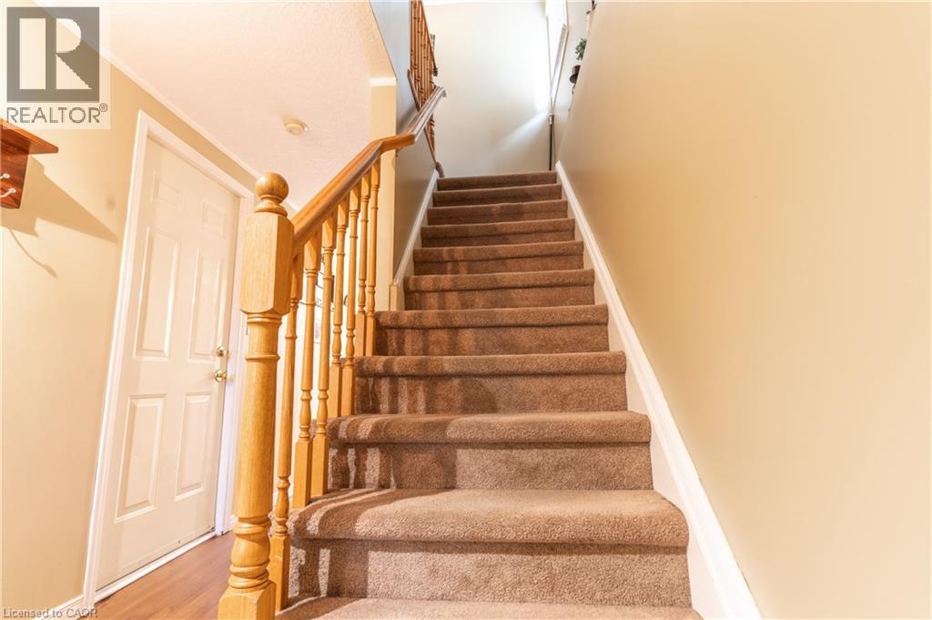 318 Activa Avenue, Kitchener, Ontario  N2E 3V1 - Photo 17 - 40764352