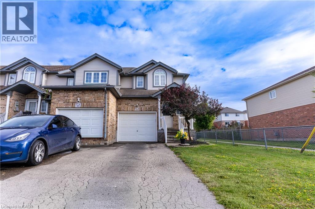 318 Activa Avenue, Kitchener, Ontario  N2E 3V1 - Photo 1 - 40764352
