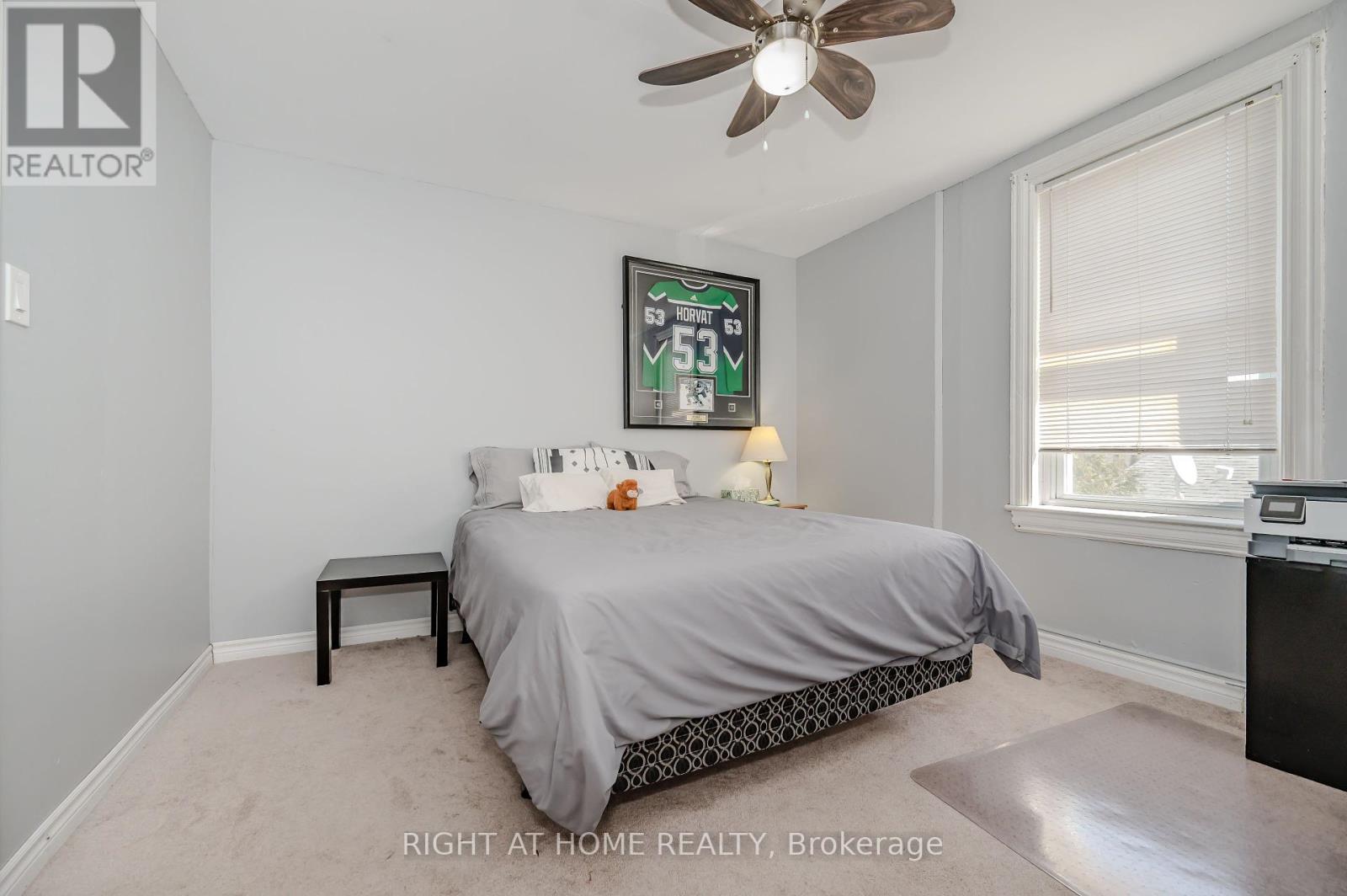 126 Poplar Avenue, Halton Hills, Ontario  L7J 2E2 - Photo 20 - W12372556