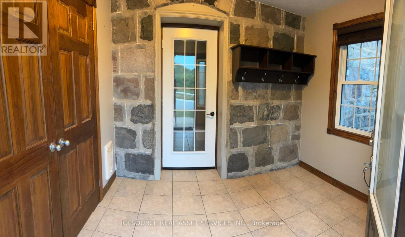 651 Wheeler Street, Huron-Kinloss, Ontario  N0G 2H0 - Photo 15 - X12372580