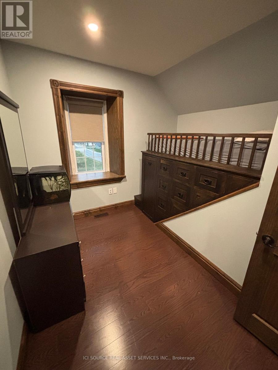 651 Wheeler Street, Huron-Kinloss, Ontario  N0G 2H0 - Photo 17 - X12372580