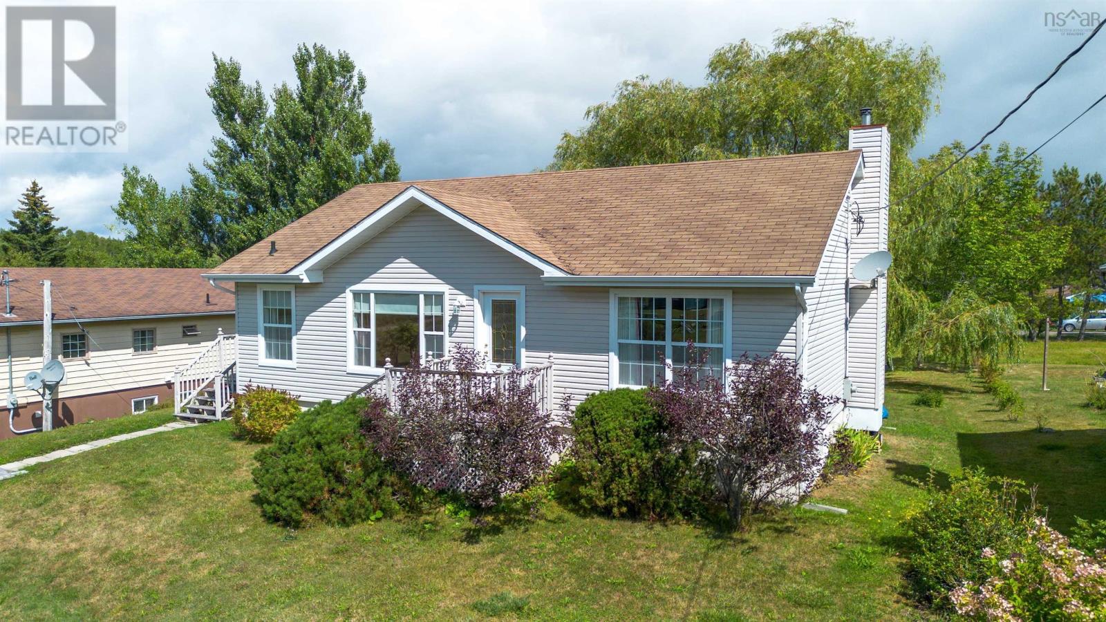 174 Twining Street, Baddeck, Nova Scotia  B0E 1B0 - Photo 1 - 202522034