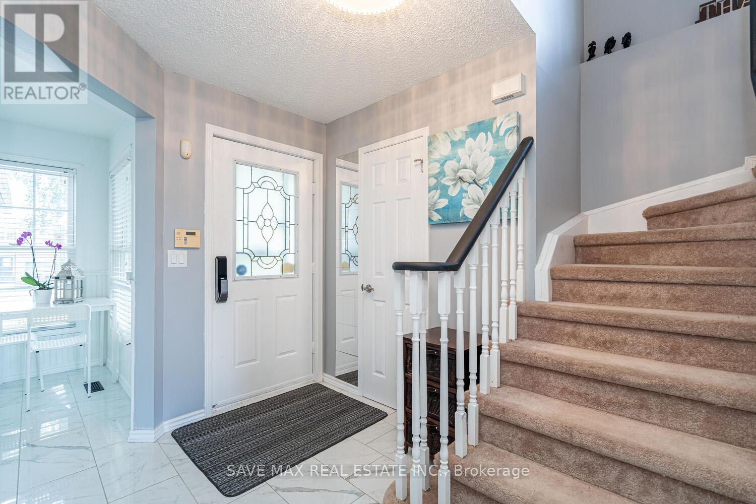 1058 Renaissance Drive, Oshawa, Ontario  L1J 8A8 - Photo 8 - E12372597