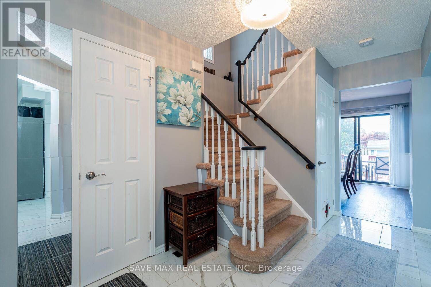 1058 Renaissance Drive, Oshawa, Ontario  L1J 8A8 - Photo 9 - E12372597