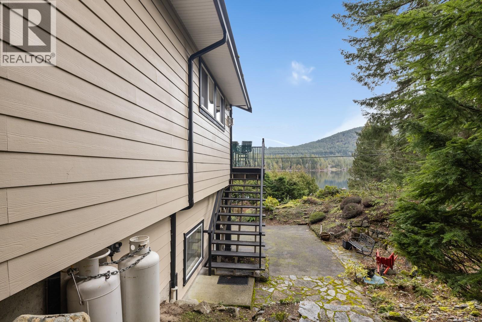 Property at 1761 West Shawnigan Lake Rd image 5
